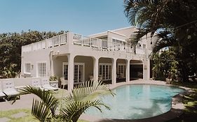 Caza Beach Guesthouse